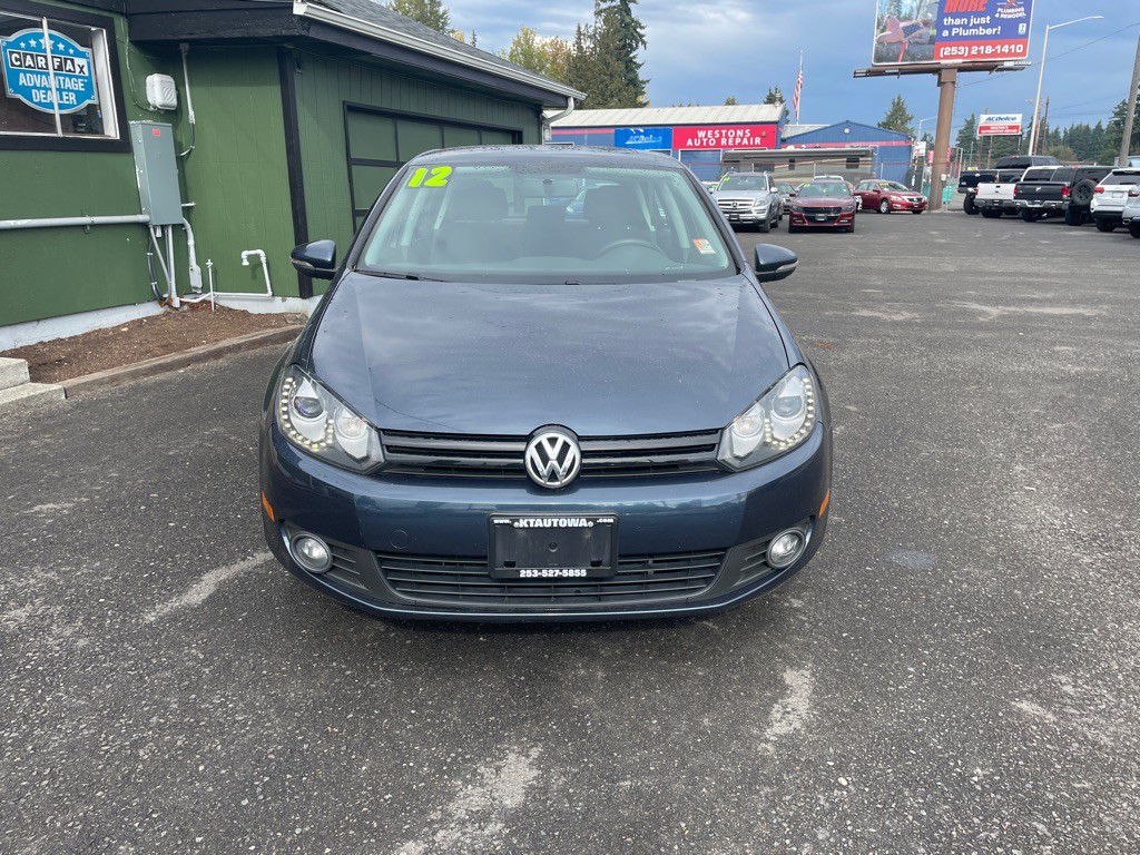 2012 Volkswagen Golf Image 2