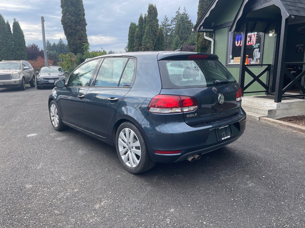 2012 Volkswagen Golf Image 7
