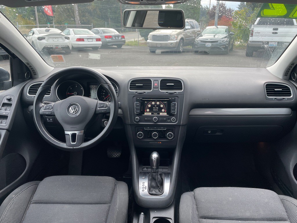 2012 Volkswagen Golf Image 13