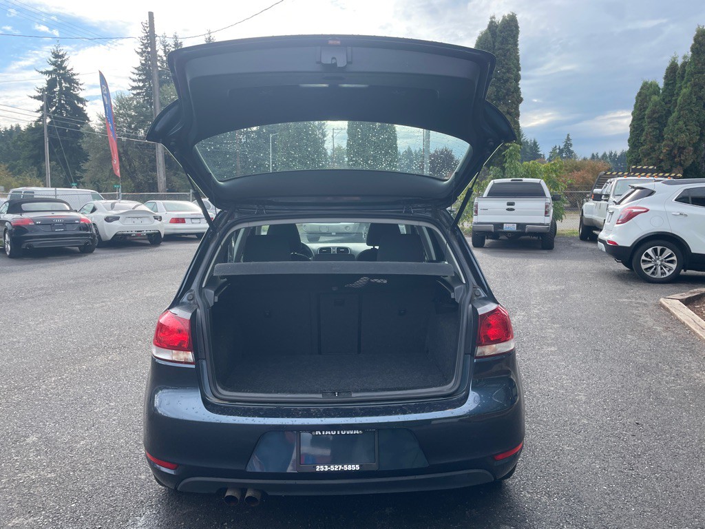 2012 Volkswagen Golf Image 19