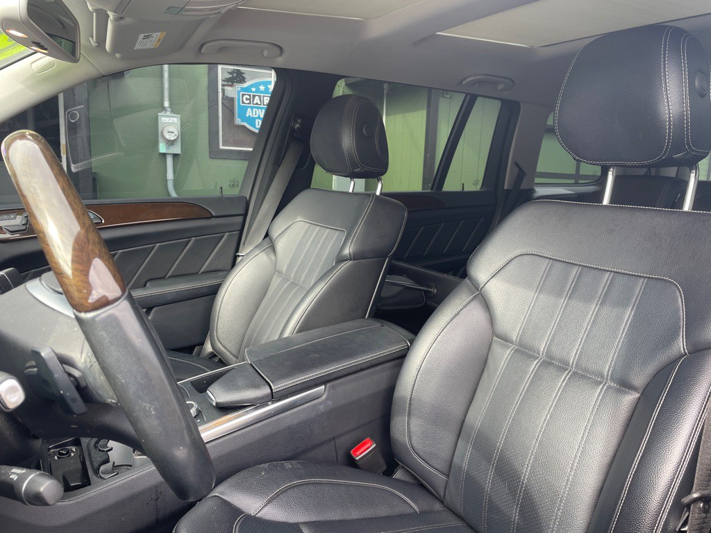 2015 Mercedes-Benz GL-Class Image 10
