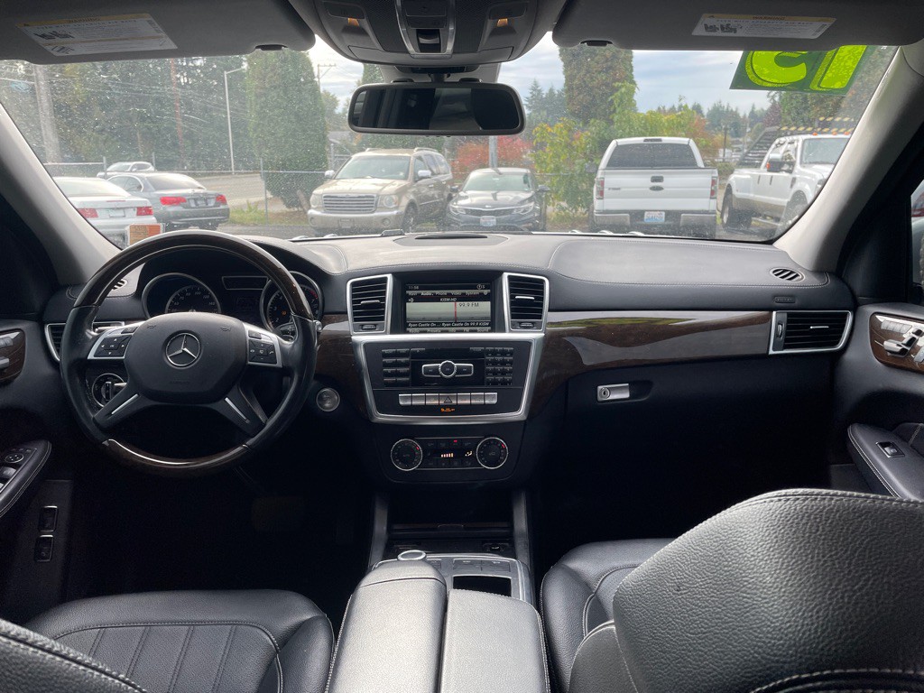 2015 Mercedes-Benz GL-Class Image 13