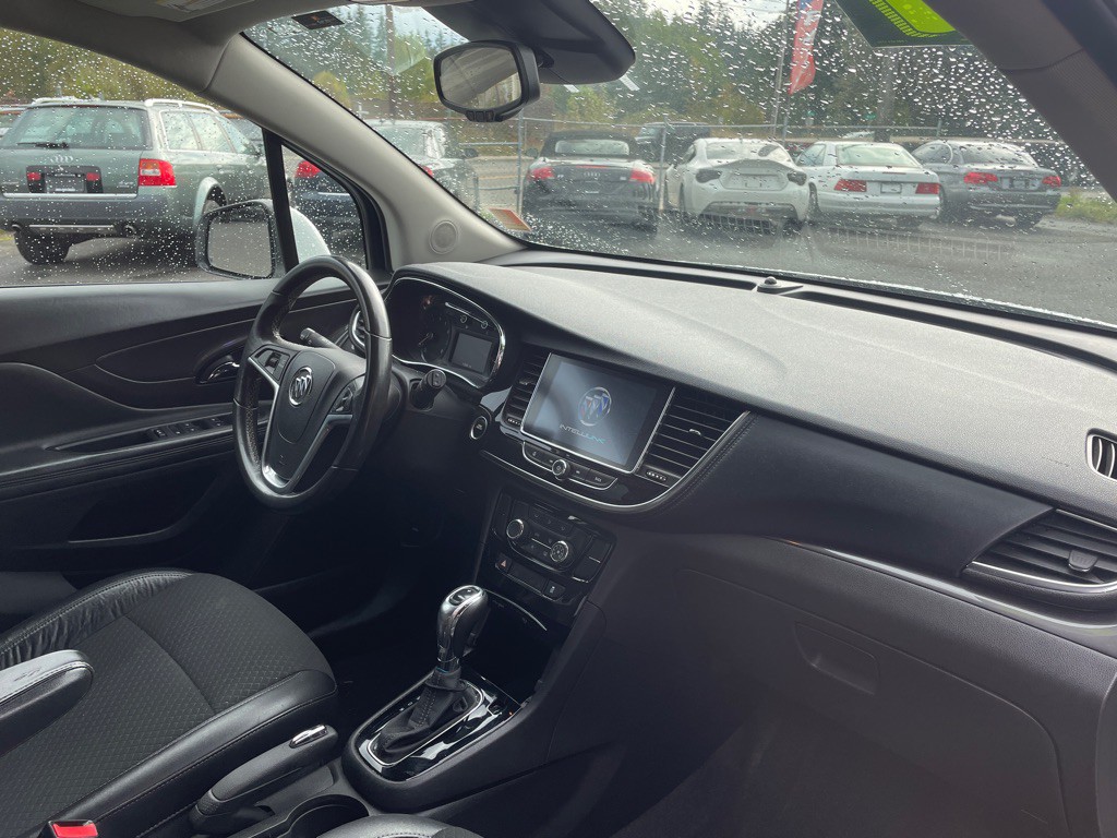 2017 Buick Enclave Image 11