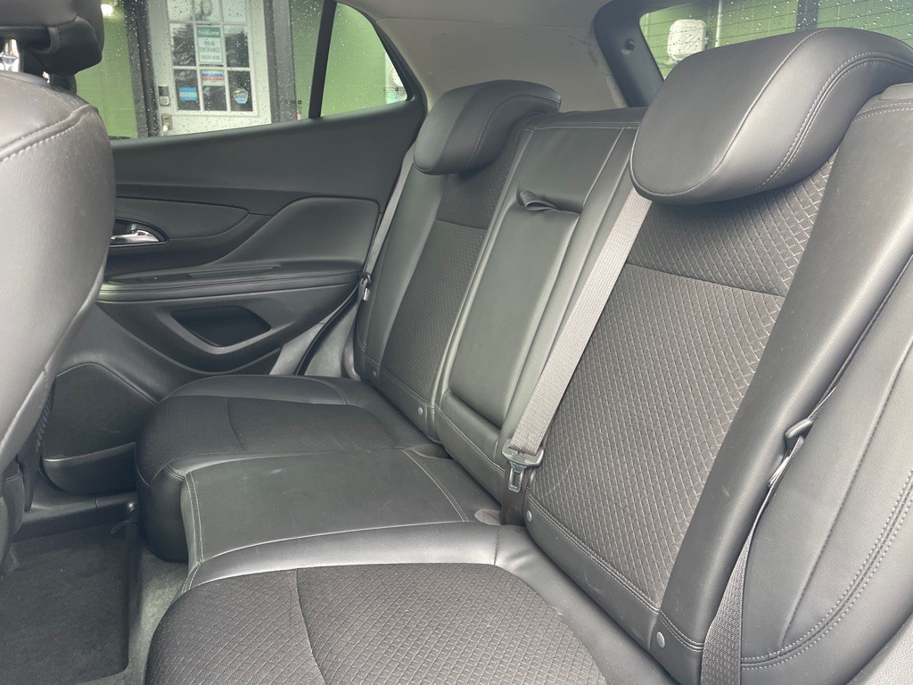 2017 Buick Enclave Image 17