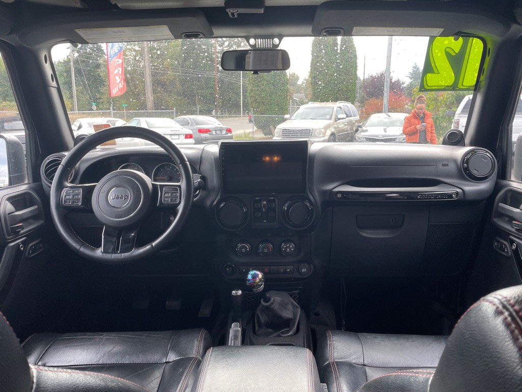 2012 Jeep Wrangler Unlimited Image 13