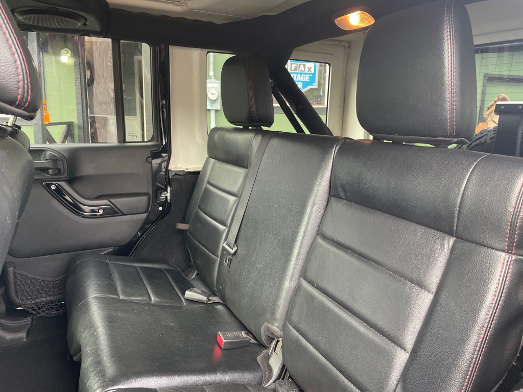 2012 Jeep Wrangler Unlimited Image 16