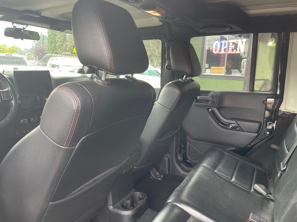 2012 Jeep Wrangler Unlimited Image 17