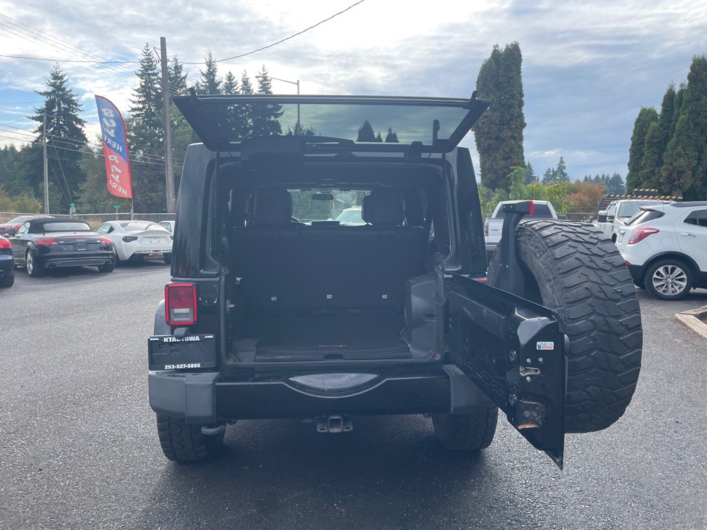 2012 Jeep Wrangler Unlimited Image 19