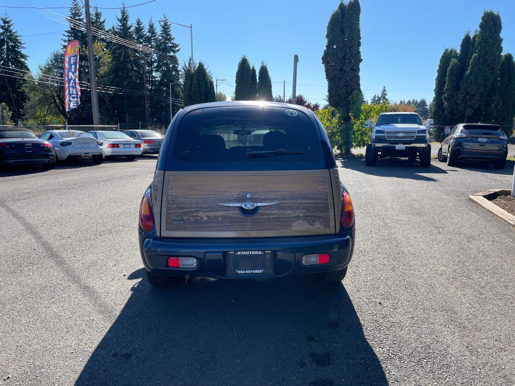 2003 Chrysler PT Cruiser Image 6