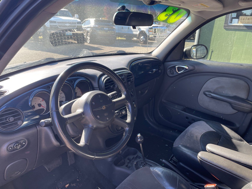 2003 Chrysler PT Cruiser Image 9