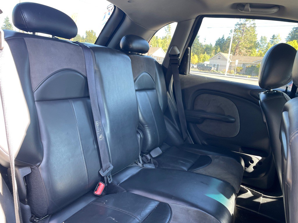 2003 Chrysler PT Cruiser Image 15