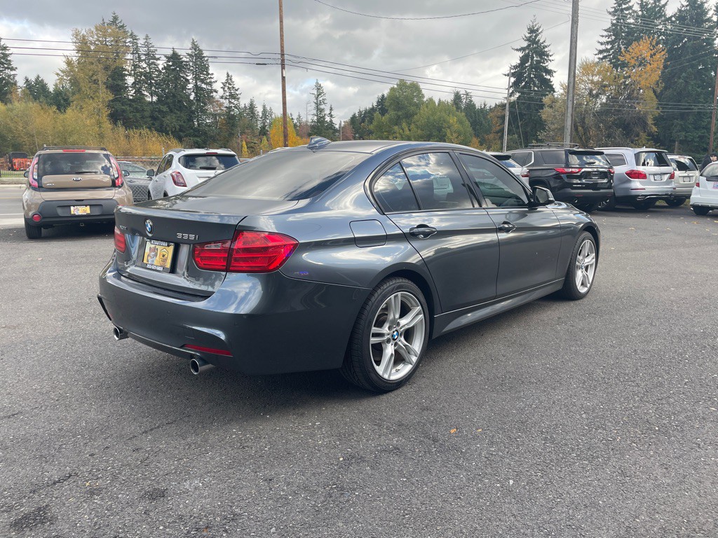 2015 BMW 3 Series Image 4