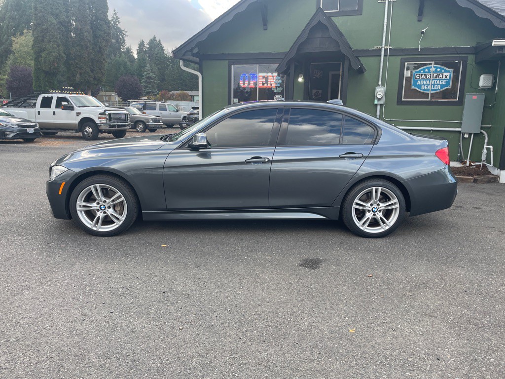 2015 BMW 3 Series Image 7