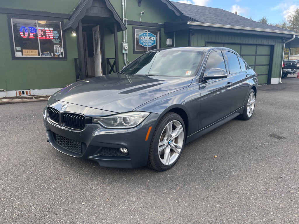 2015 BMW 3 Series Image 8