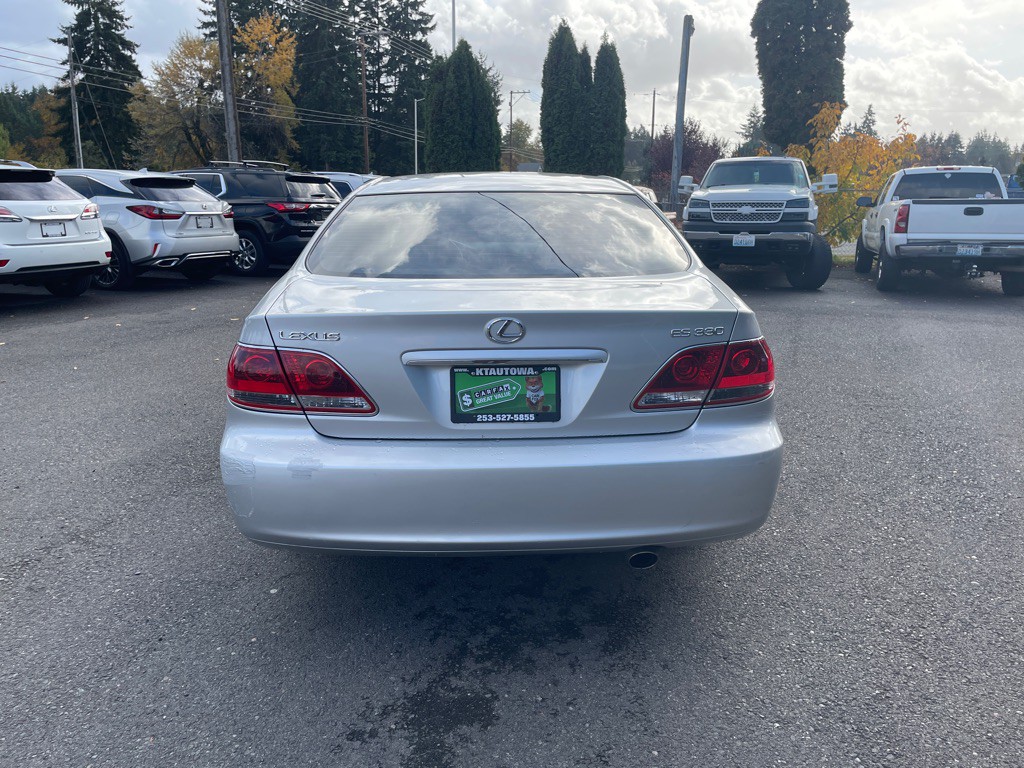 2005 Lexus ES Image 4