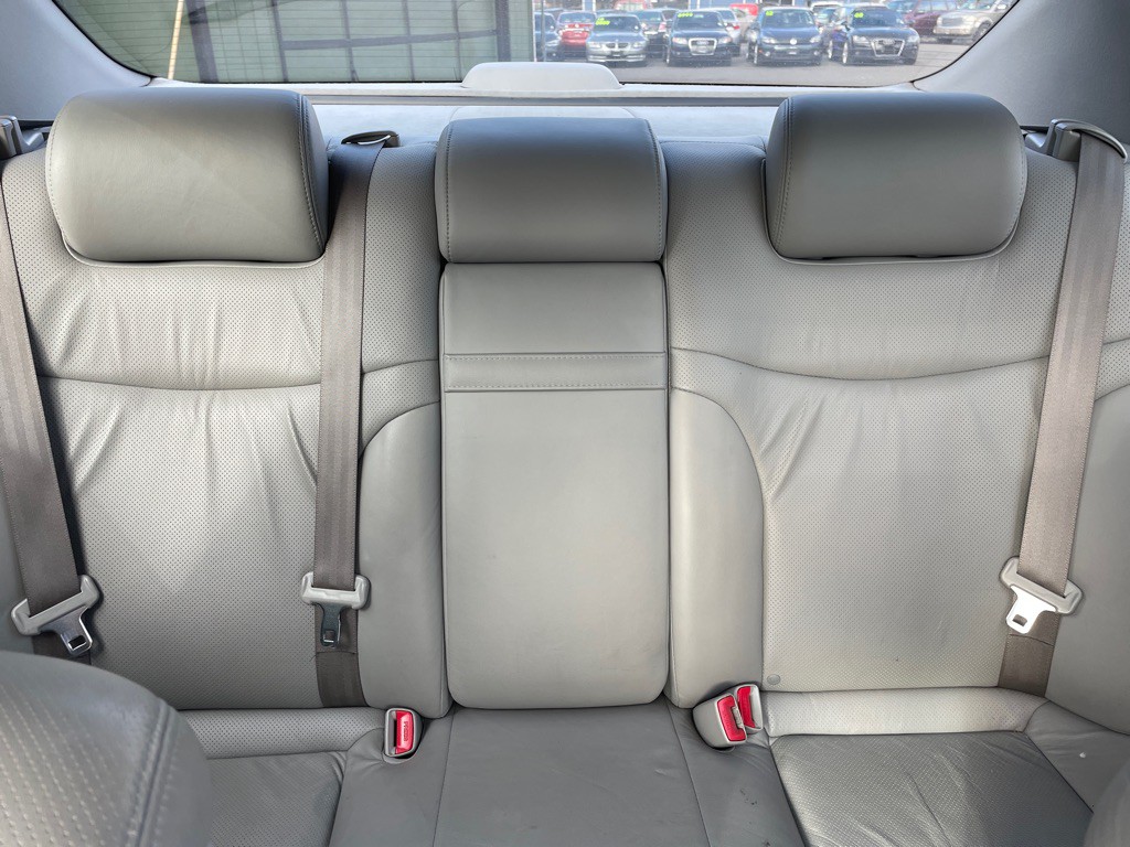 2005 Lexus ES Image 17