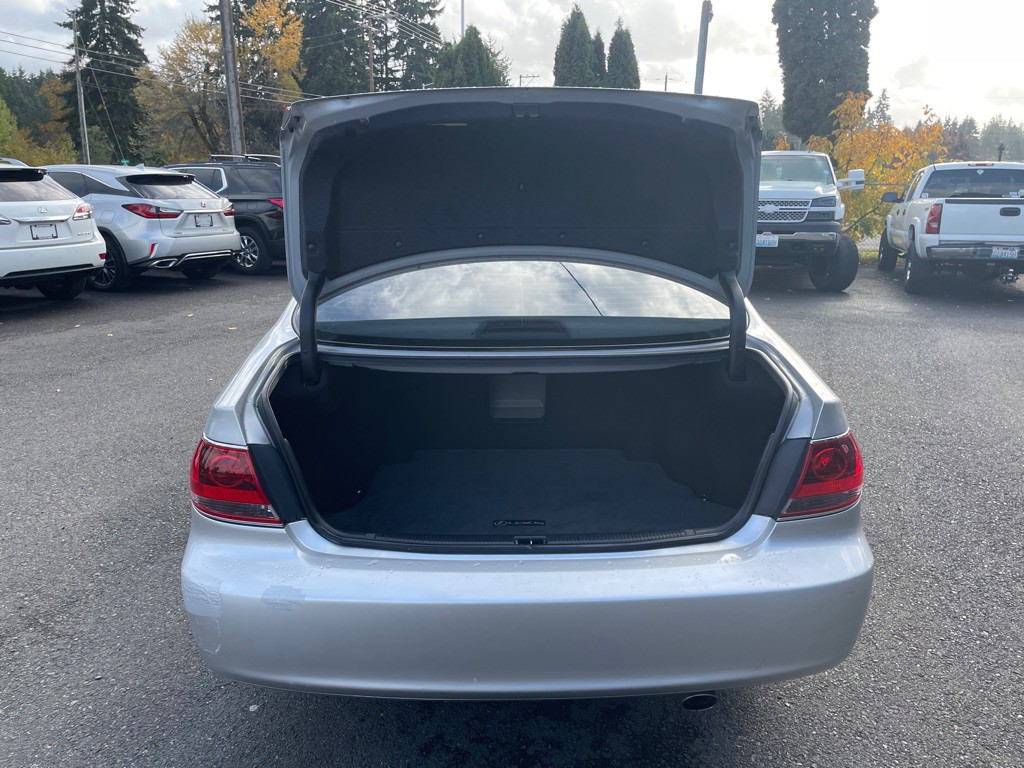 2005 Lexus ES Image 18