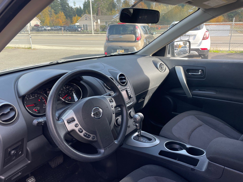 2011 Nissan Rogue Image 9