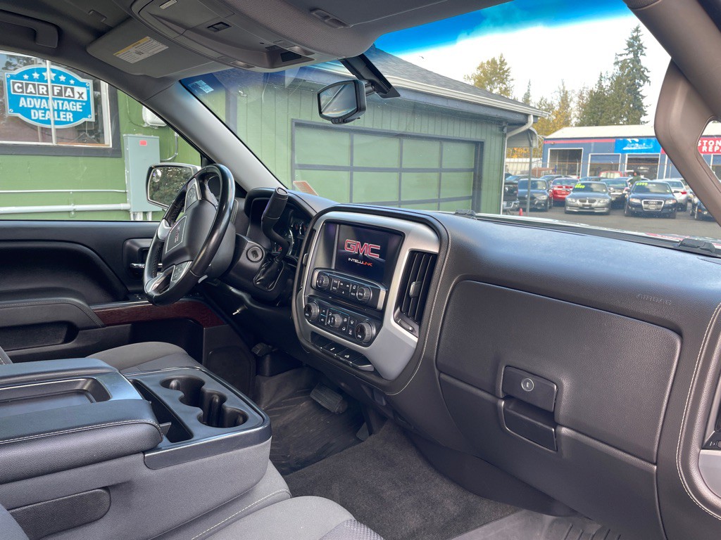 2017 GMC Sierra Image 11