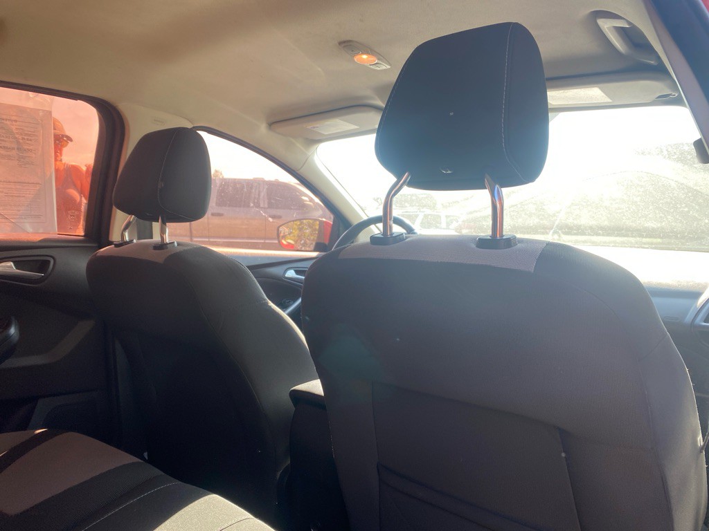 2012 Ford Focus Image 9