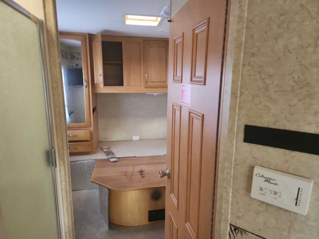 2007 Ford Econoline Image 6