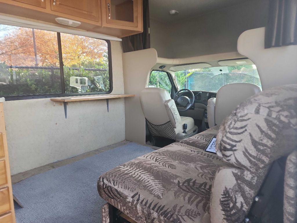 2007 Ford Econoline Image 5