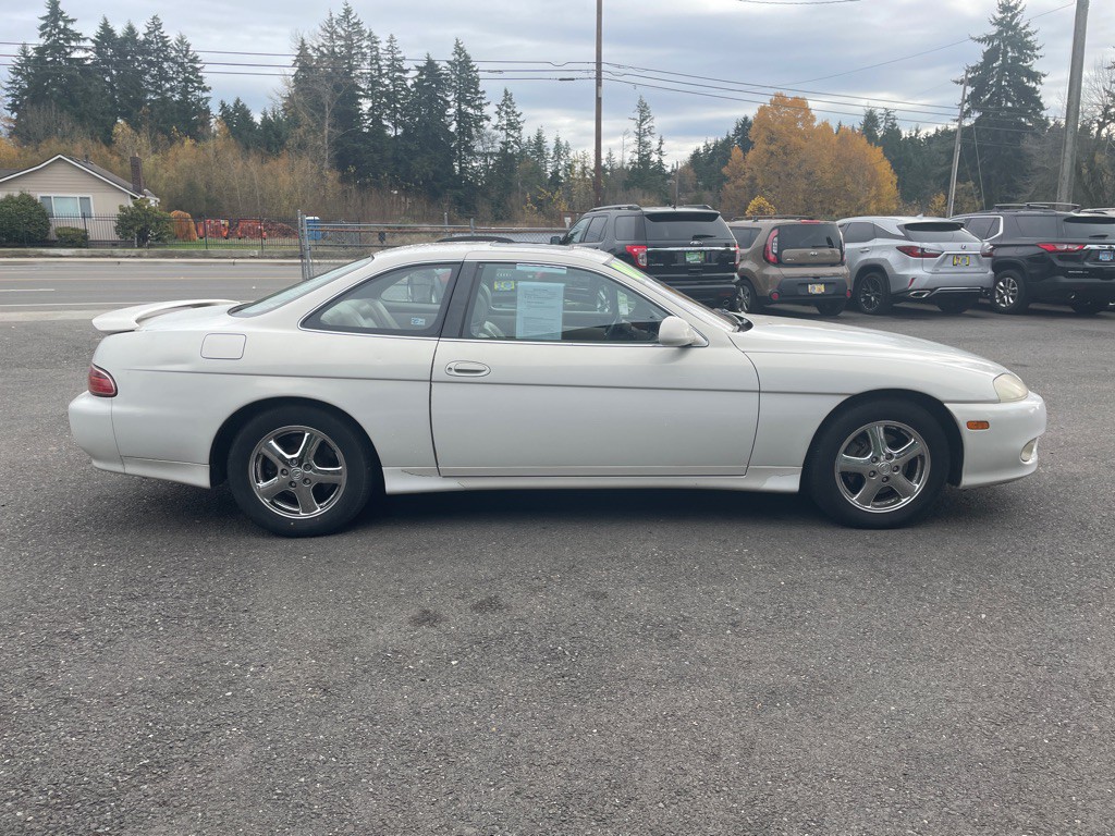 2000 Lexus SC Image 4