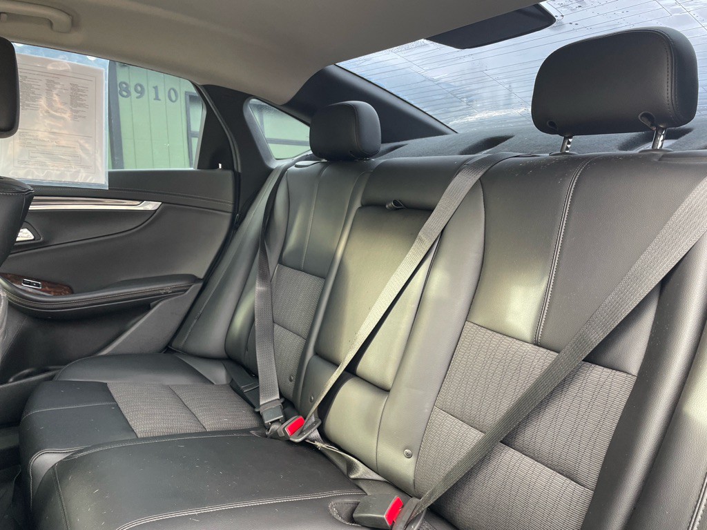 2014 Chevrolet Impala Image 17