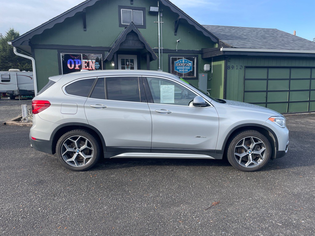 2017 BMW X1 Image 4