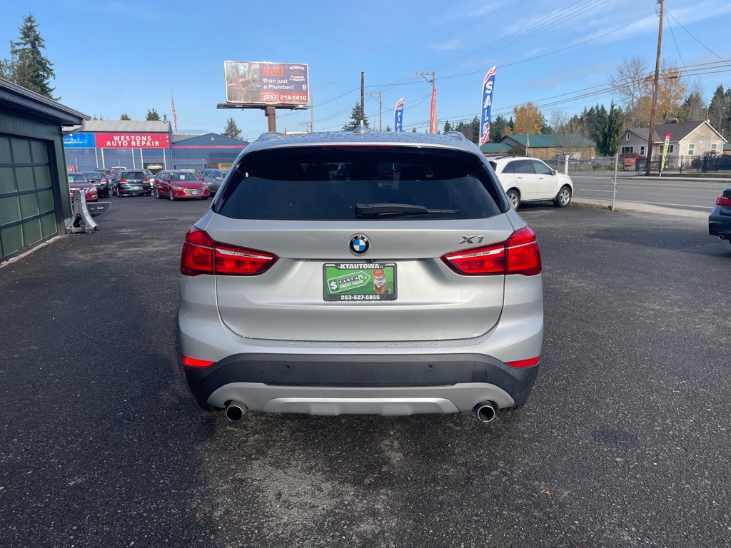 2017 BMW X1 Image 6