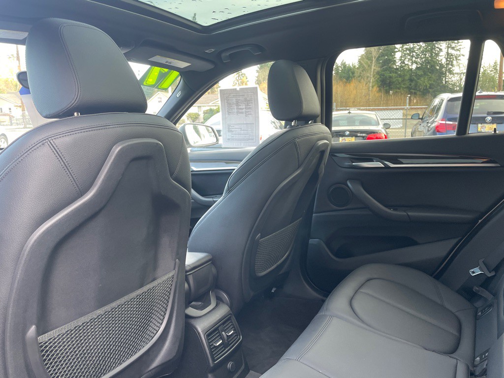 2017 BMW X1 Image 16