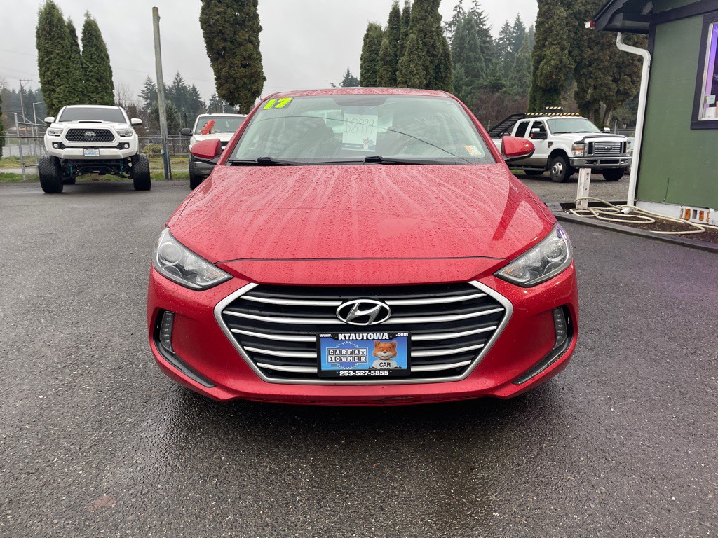2017 Hyundai Elantra Image 2