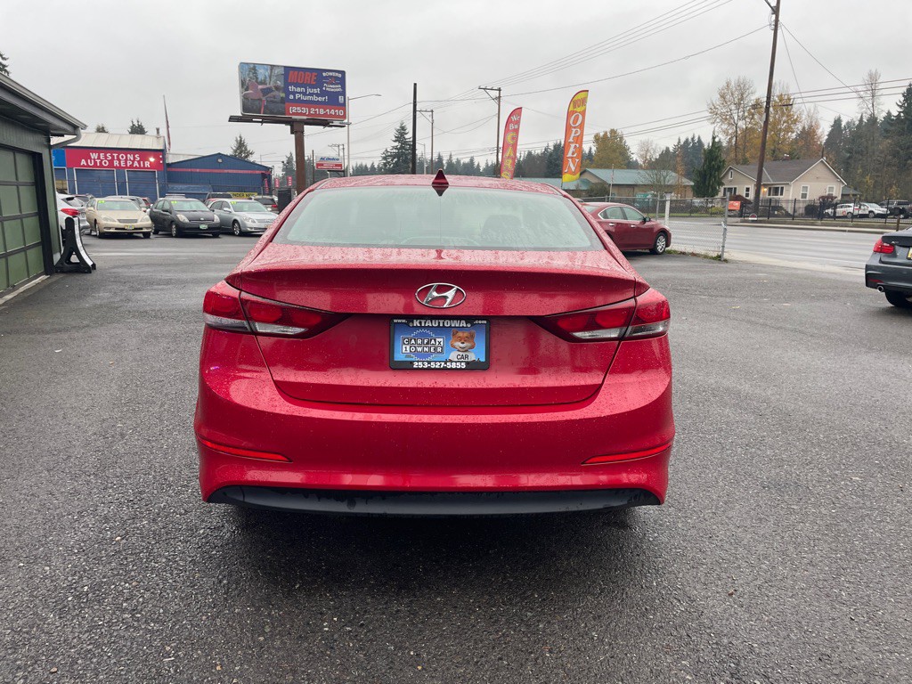 2017 Hyundai Elantra Image 6