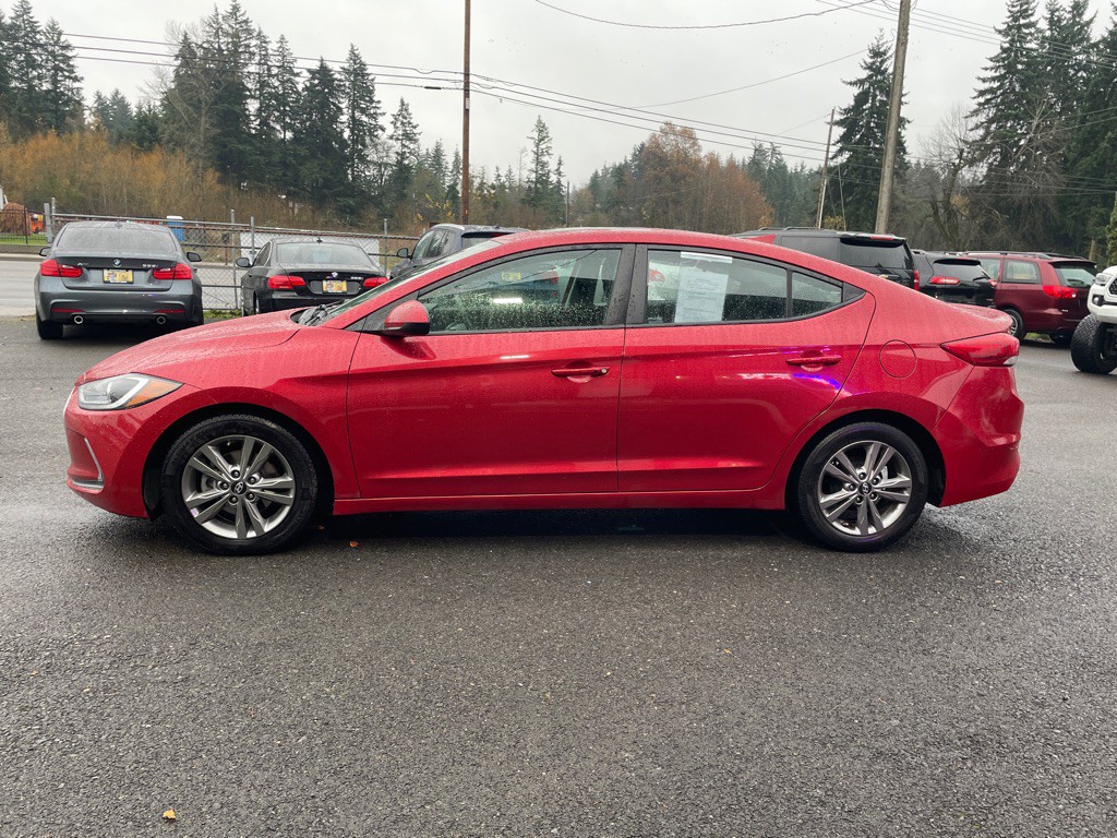 2017 Hyundai Elantra Image 8