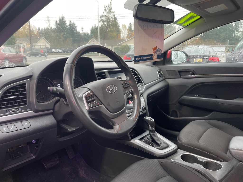 2017 Hyundai Elantra Image 9