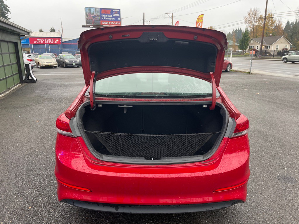 2017 Hyundai Elantra Image 19
