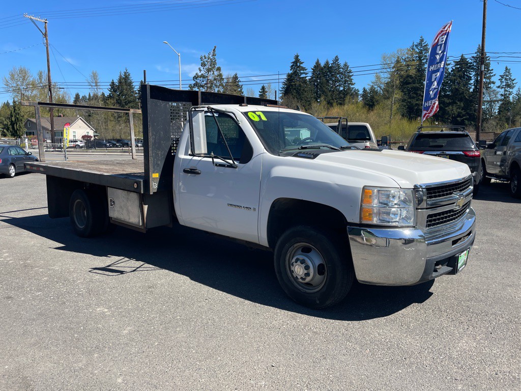 2007 Chevrolet Silverado 1500 Image 3