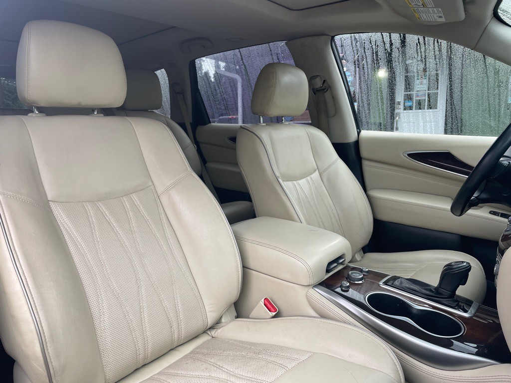 2017 INFINITI QX60 Image 12