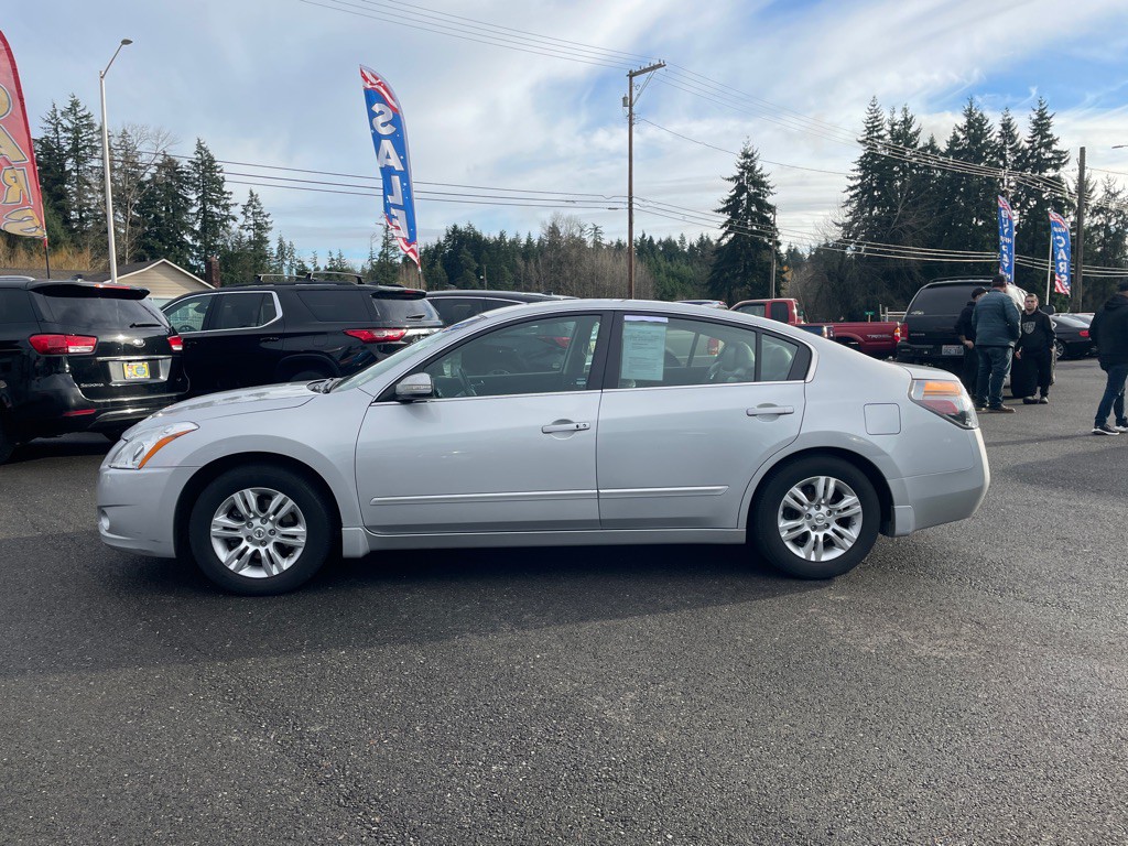 2012 Nissan Altima Image 8