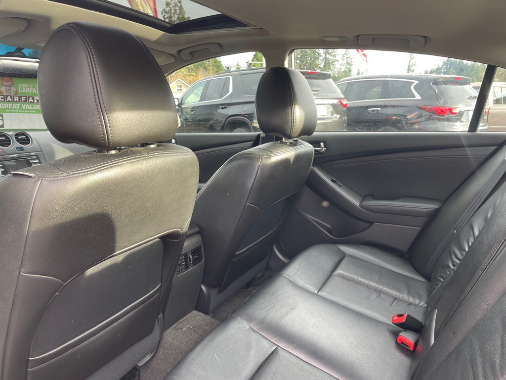 2012 Nissan Altima Image 16