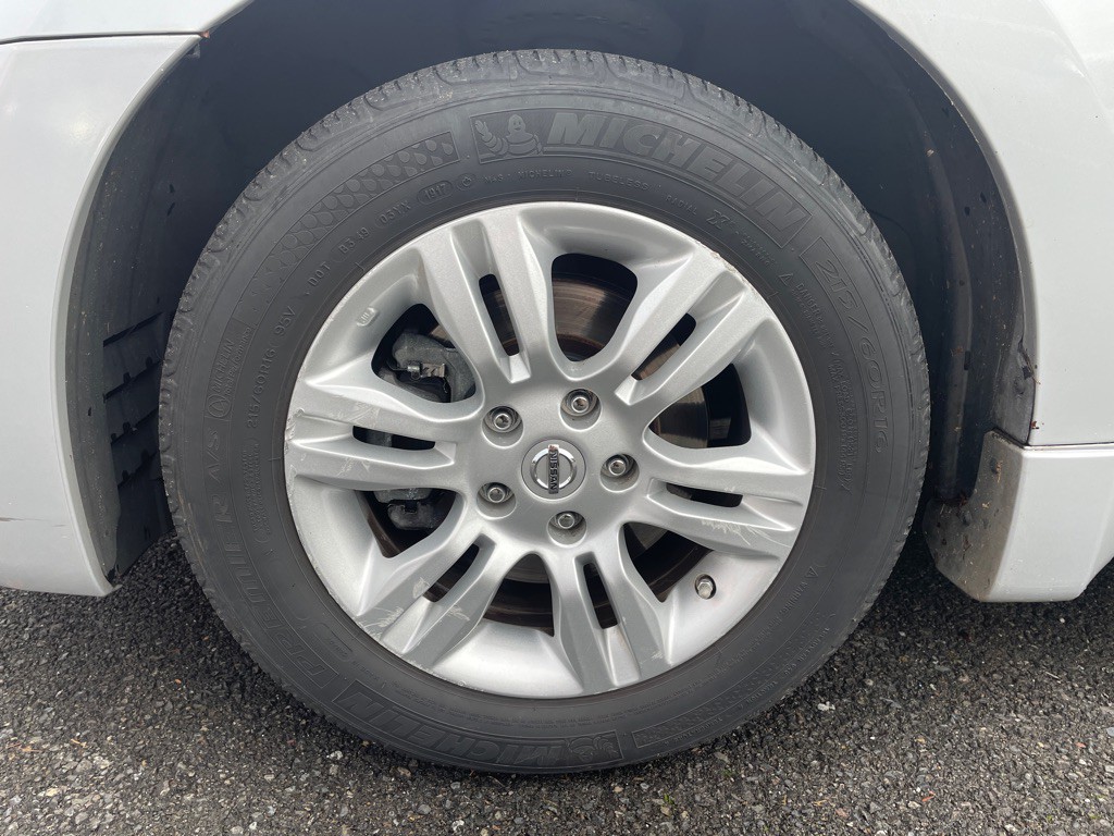 2012 Nissan Altima Image 21