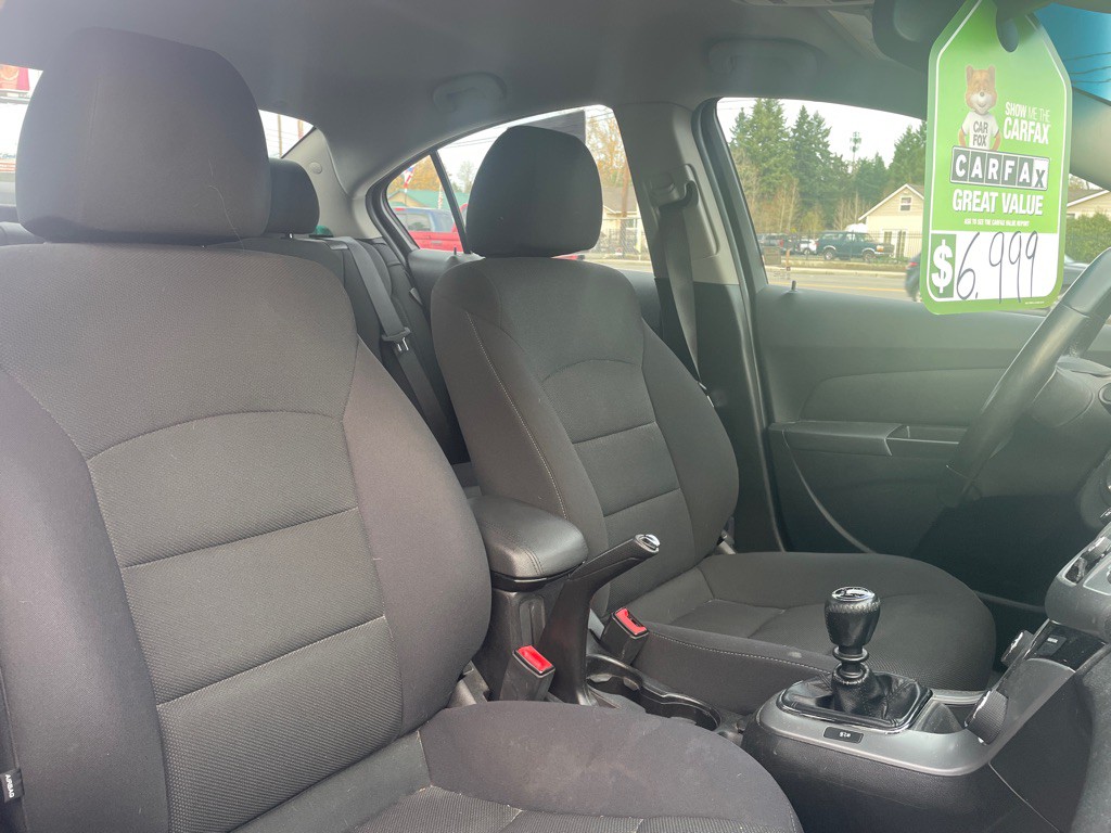 2012 Chevrolet Cruze Image 12