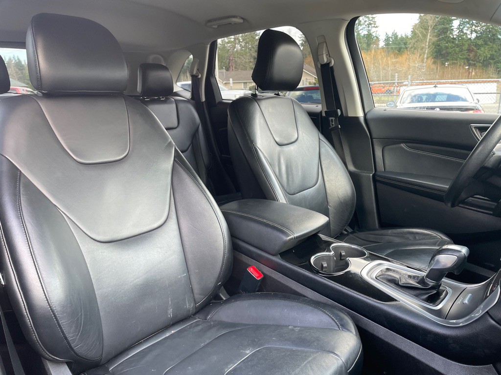 2017 Ford Edge Image 12