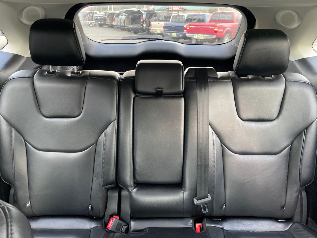 2017 Ford Edge Image 18