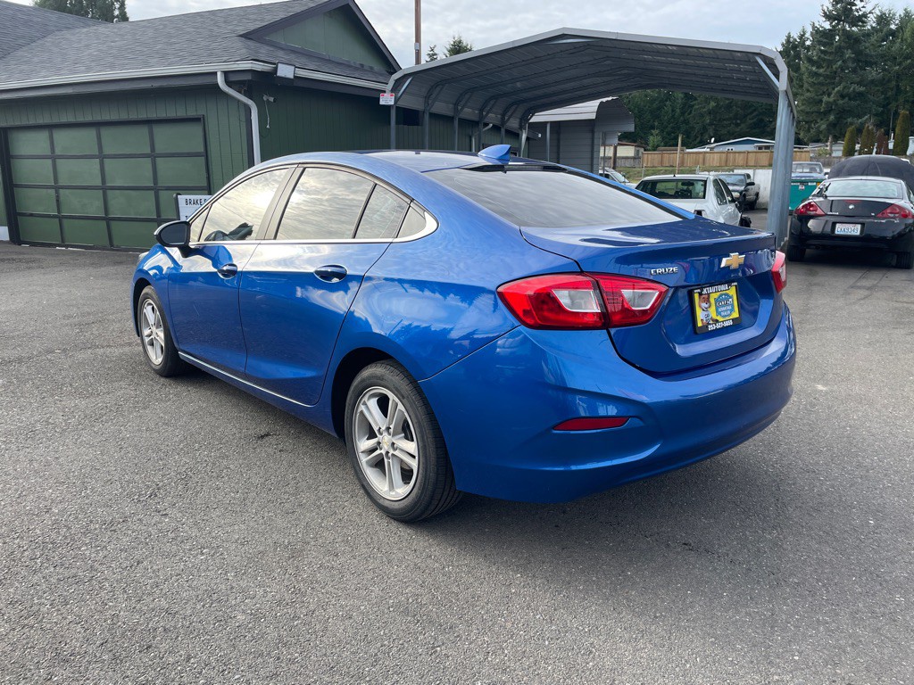 2018 Chevrolet Cruze Image 7