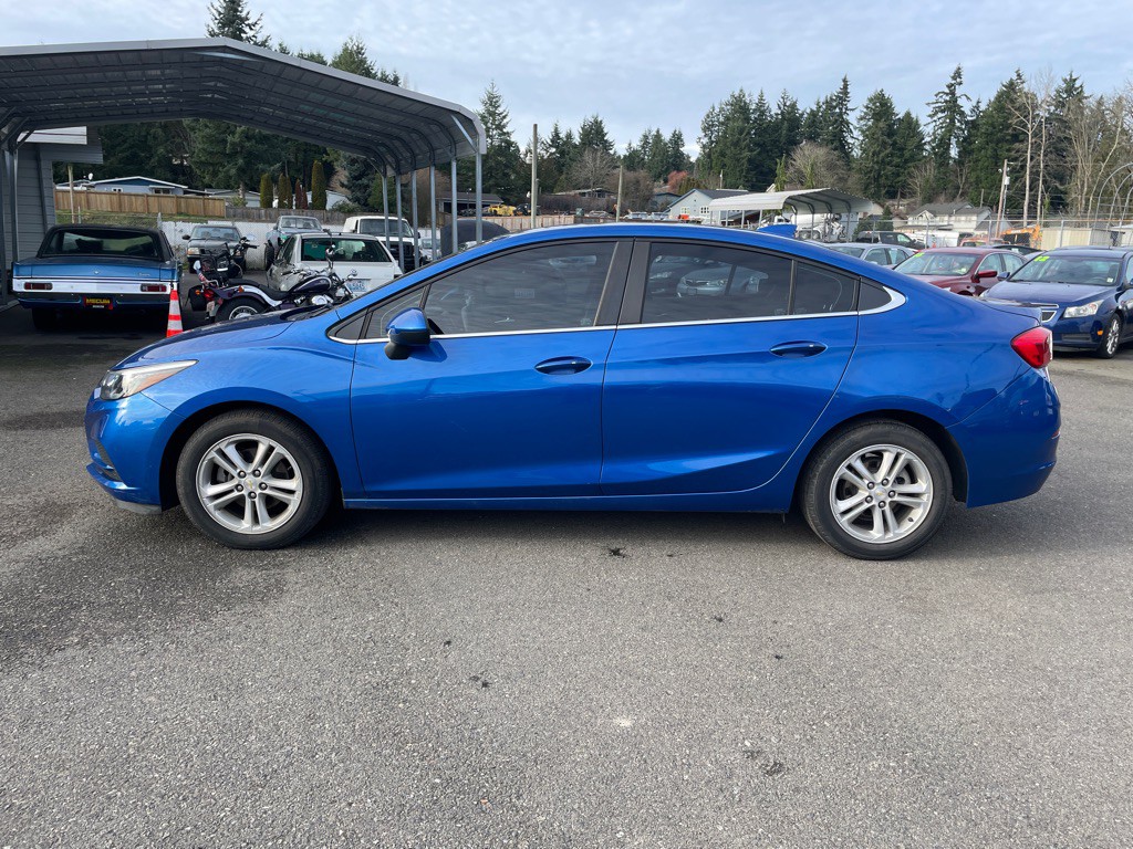 2018 Chevrolet Cruze Image 8