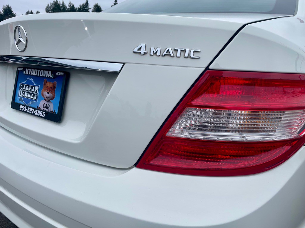 2009 Mercedes-Benz C-Class Image 6