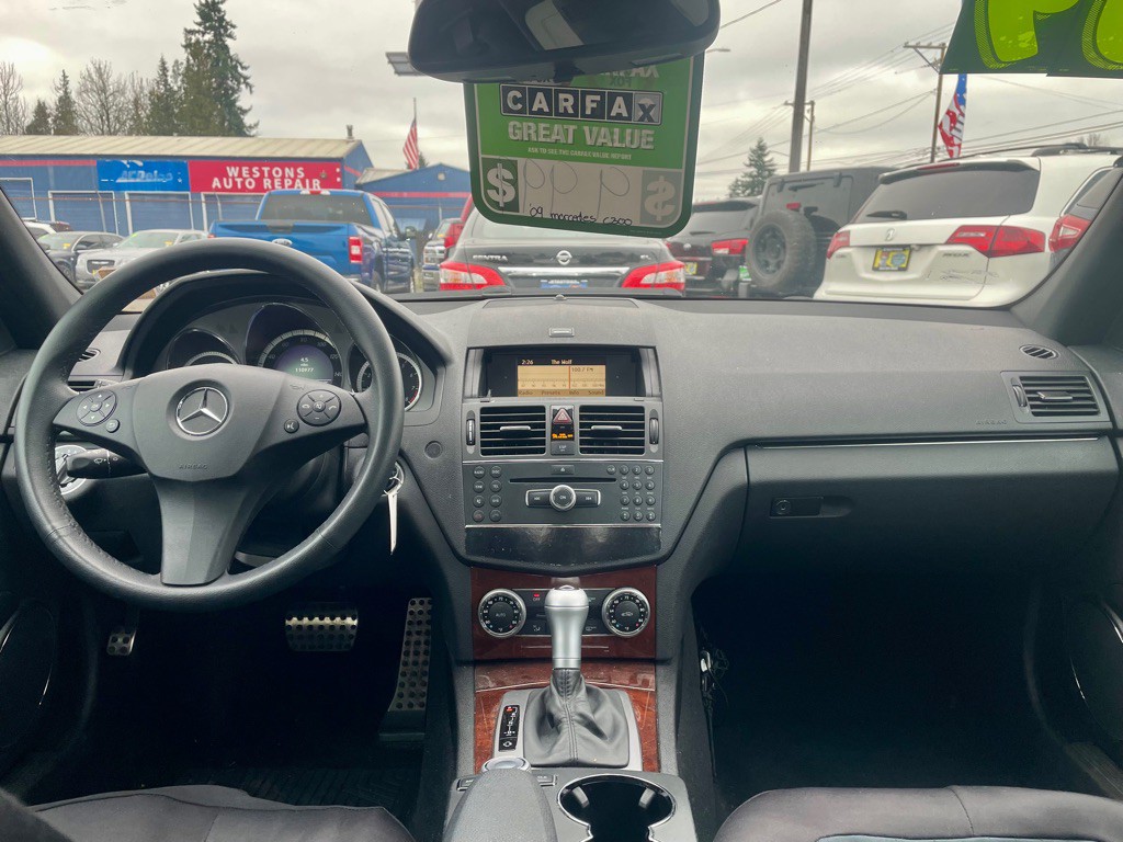 2009 Mercedes-Benz C-Class Image 11