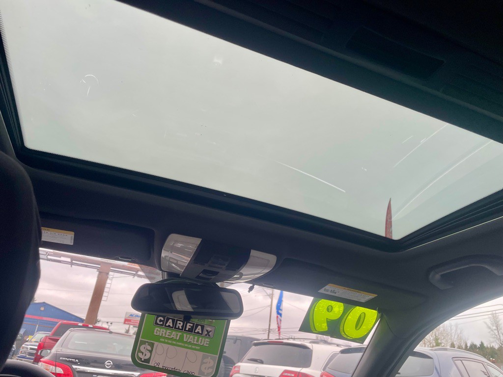 2009 Mercedes-Benz C-Class Image 20