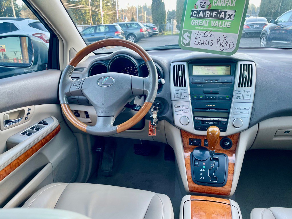 2006 Lexus RX Image 11